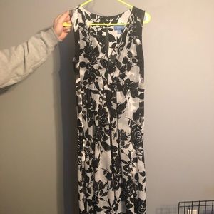 Simply Vera size medium high low dress